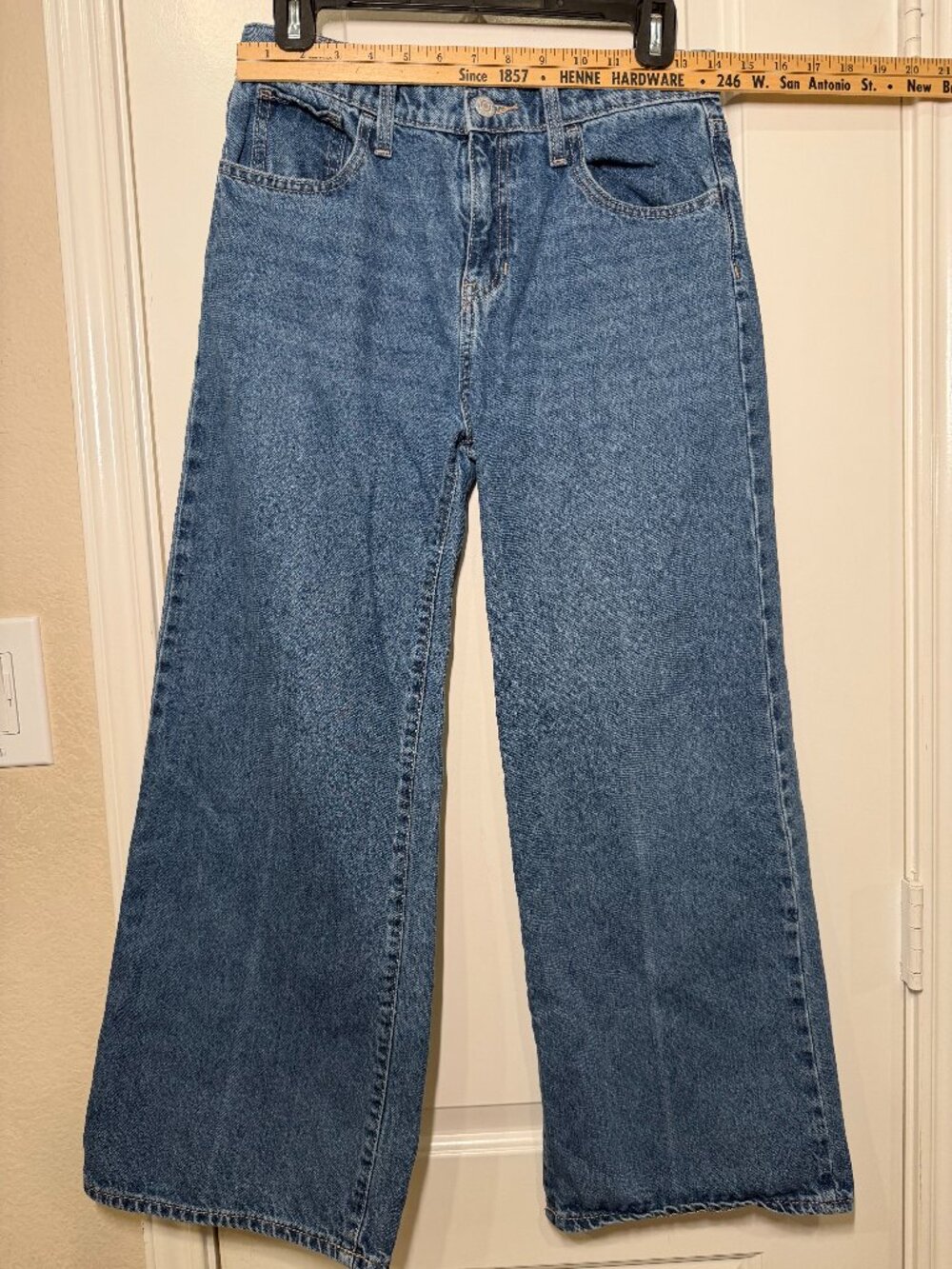 High-Waisted Baggy Wide-Leg Jeans 16 girls Old Navy (worn by sz 4 adult)